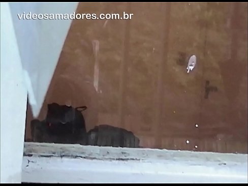 ❤️ Omu cornu chì fighjula a so fidanzata cù un altru tippu, registrendu un video di cazzo senza disturbà a coppia ❤️❌ Sessu à co.xxxdl.ru